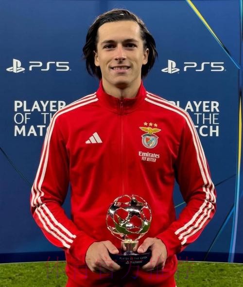 阿斯:尝到阿拉巴甜头 皇马将继续寻找高性价比球员 阿斯:尝到阿拉巴甜头 皇马将继续寻找高性价比球员